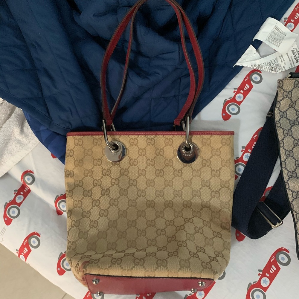 Gucci bucket bag